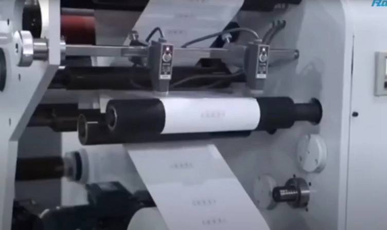 Boş etiket dilme döner kalıp kesme makinası