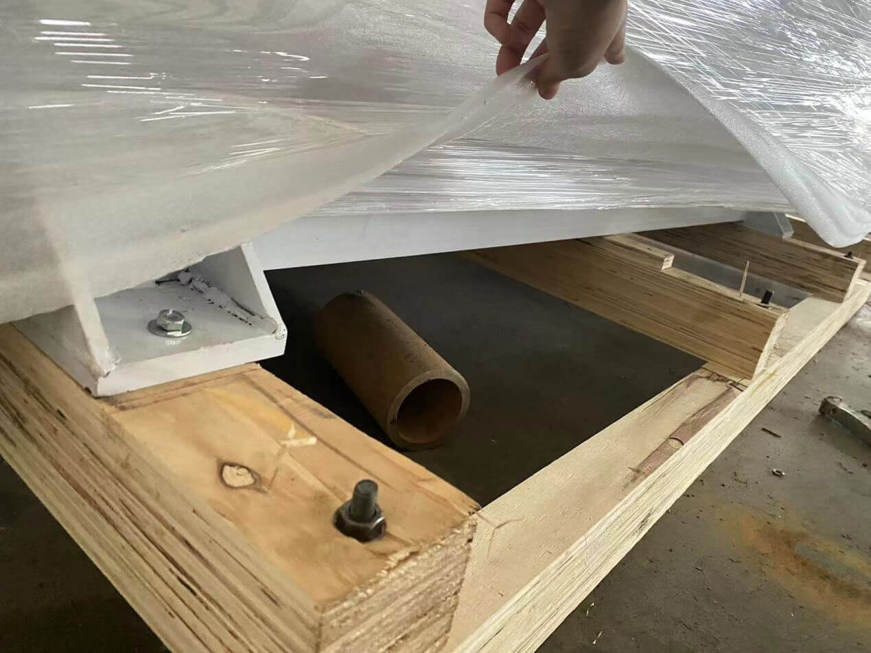 How does Raloyal Provide the service support?