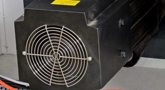 Jumbo rulo dilme makinesi