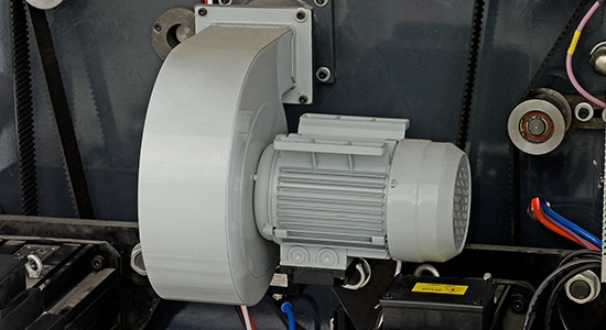 Jumbo rulo dilme makinesi