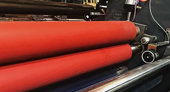 Jumbo rulo dilme makinesi