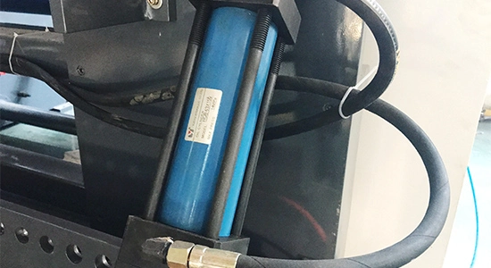 Jumbo rulo dilme makinesi