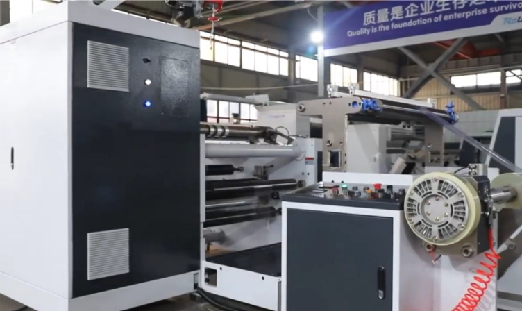 800 mm geri sarma çaplı, sürtünmeli milli yüzey sarma dilme makinesi